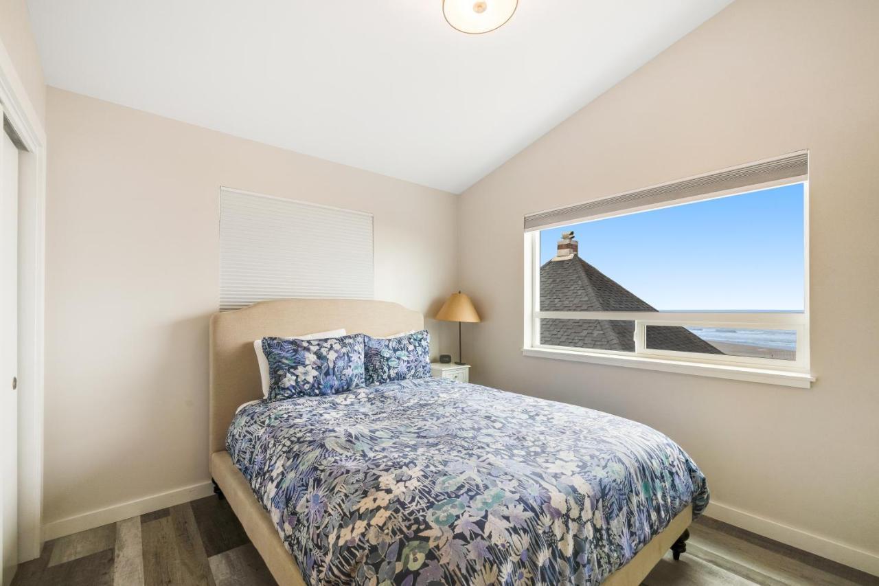 Sea Mist Cottage Newport Exterior photo